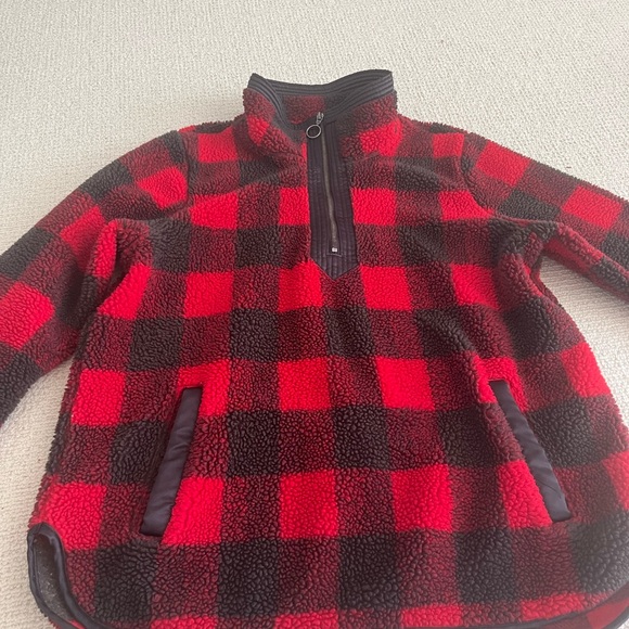 Abercrombie and Fitch Pull Over - Picture 3 of 4